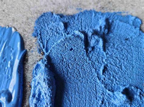 how to make paint thicker at home: exploring the science behind pigment concentration